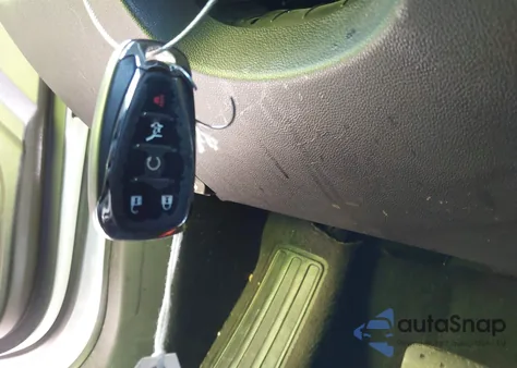 2020 Chevrolet Traverse Fwd Lt Cloth из США, поврежденный, VIN 1GNERGKW1LJ123026